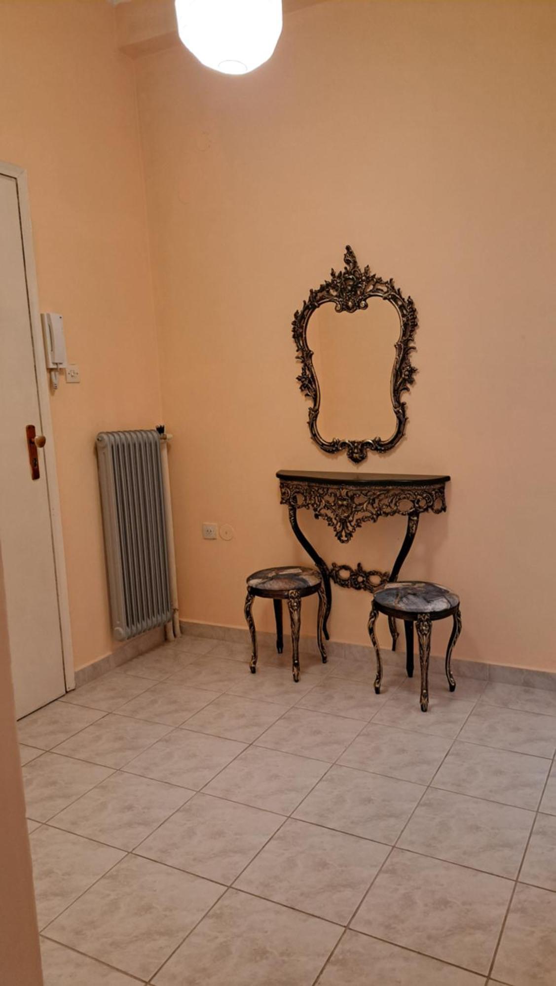 Apartment Getaway In Sparti Bagian luar foto
