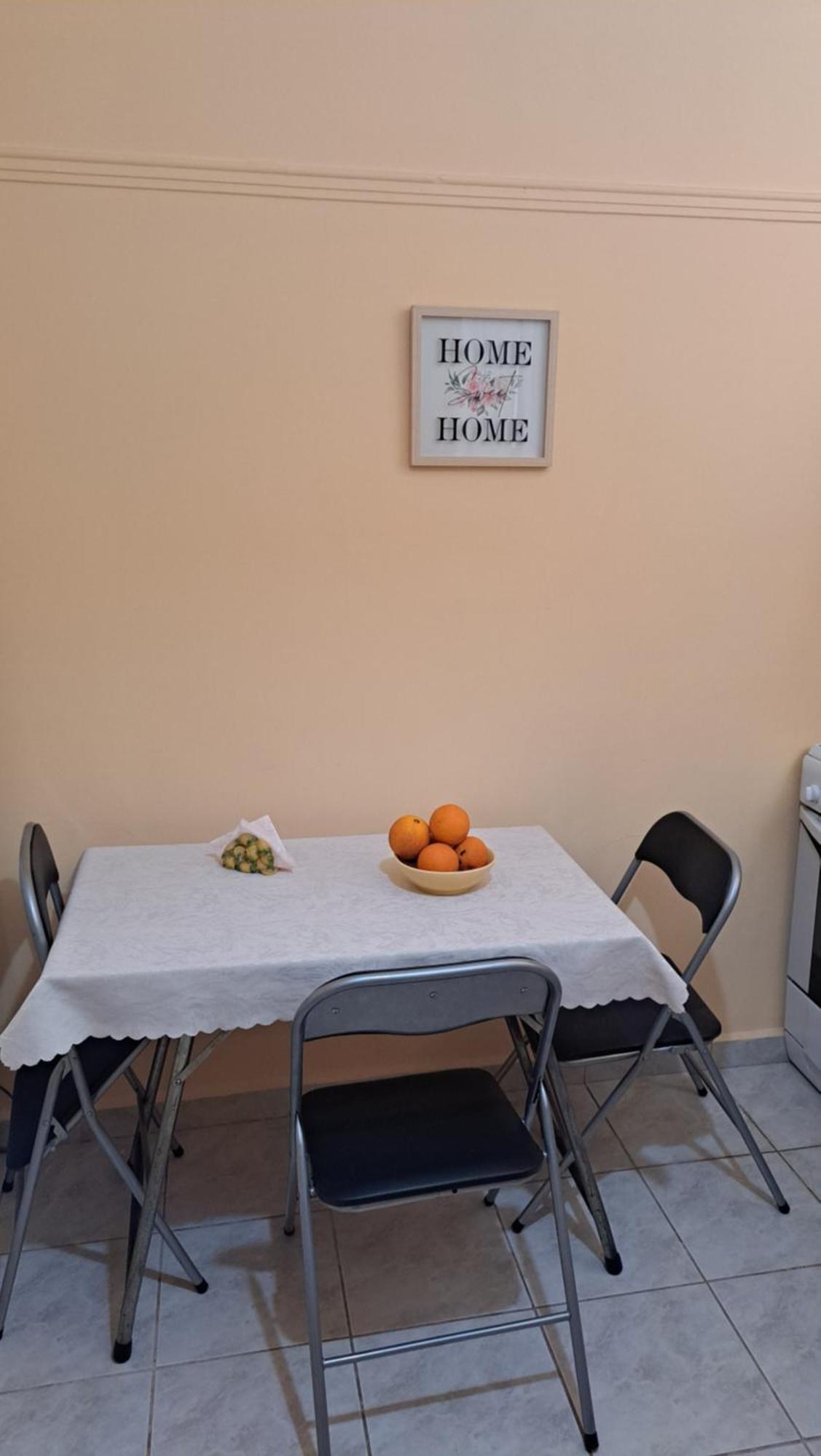 Apartment Getaway In Sparti Bagian luar foto