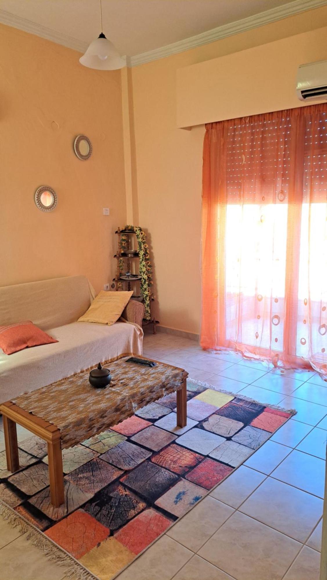 Apartment Getaway In Sparti Bagian luar foto
